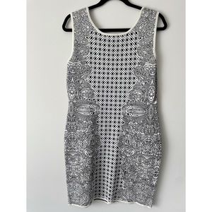 BCBG - bandage stretch black/white dress